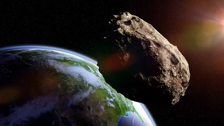 אסטרואיד בדרך לכדור הארץ