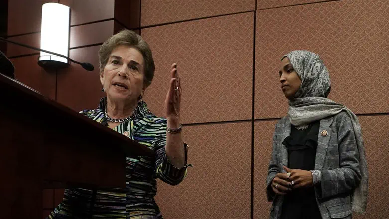 Reps. Jan Schakowsky, left, and Ilhan Omar at a news conference on Capitol Hill,