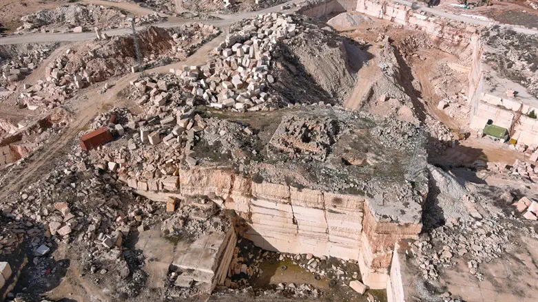 השחתת האתר הארכיאולוגי בגוש עציון