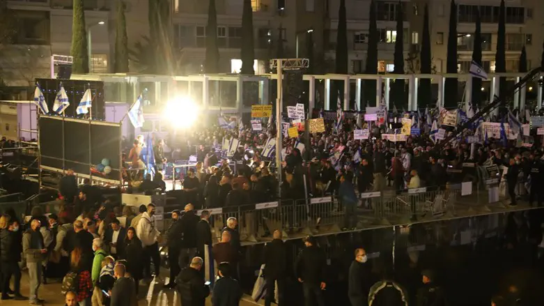 הפגנת הימין בכיכר הבימה בתל אביב