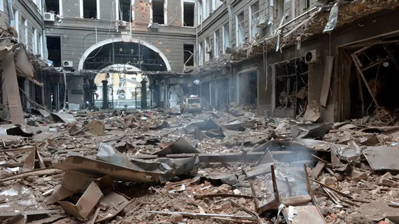 Разрушения, произведенные обстрелами в Харькове