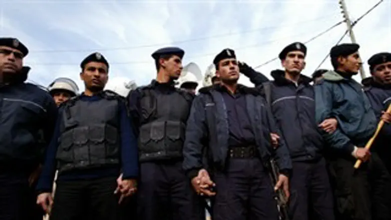 שוטרים פלסטינאים. ארכיון