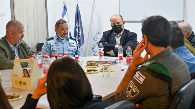 Bennett at situational assessment after Hadera shooting