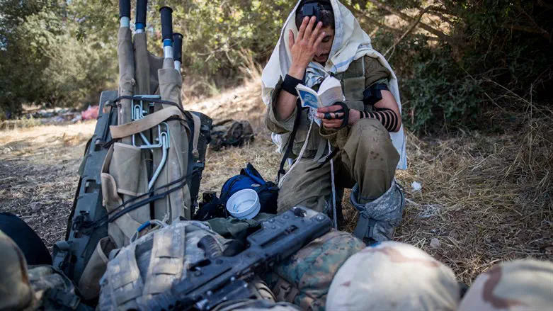 Field prayer, IDF
