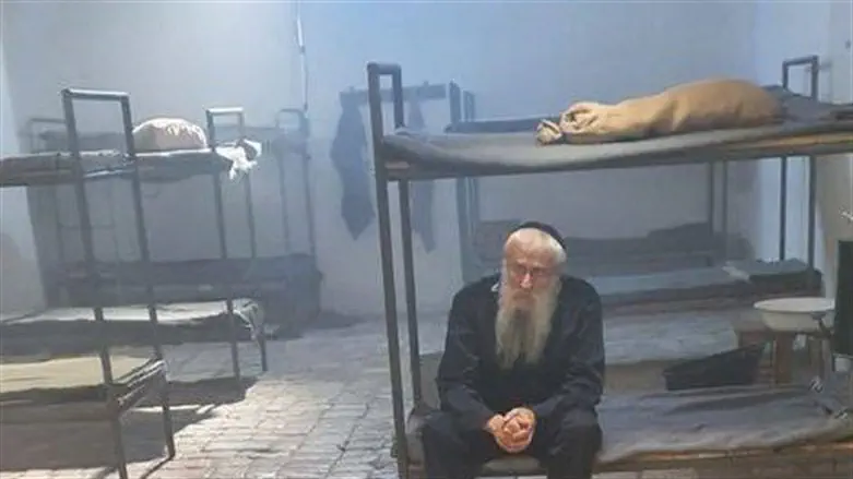 Mendelevich in prison (for movie)