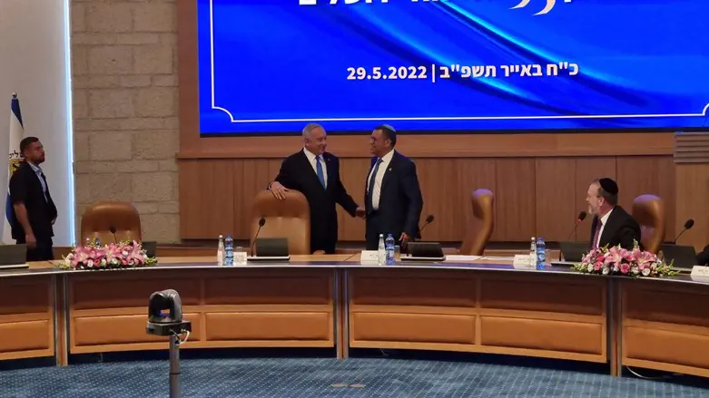 Нетаньяху и Моше Лион на открытии лобби Иерусалима