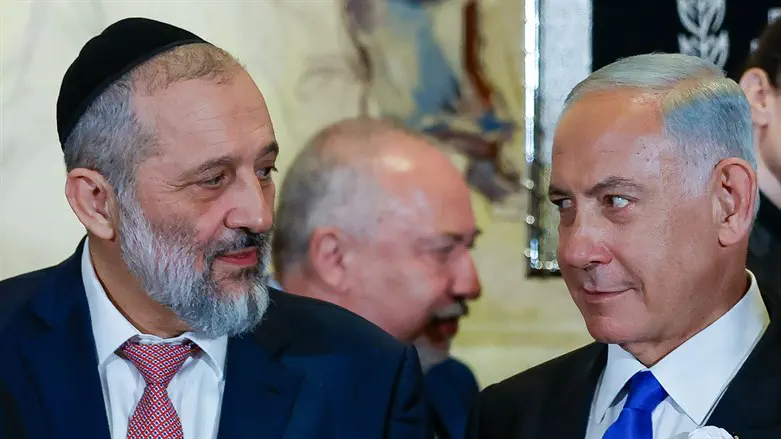 Deri (left) and Netanyahu