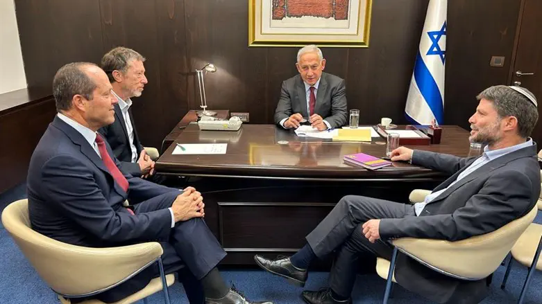 Бецалель Смотрич и Нир Баркат на встрече с Биньямином Нетаньяху