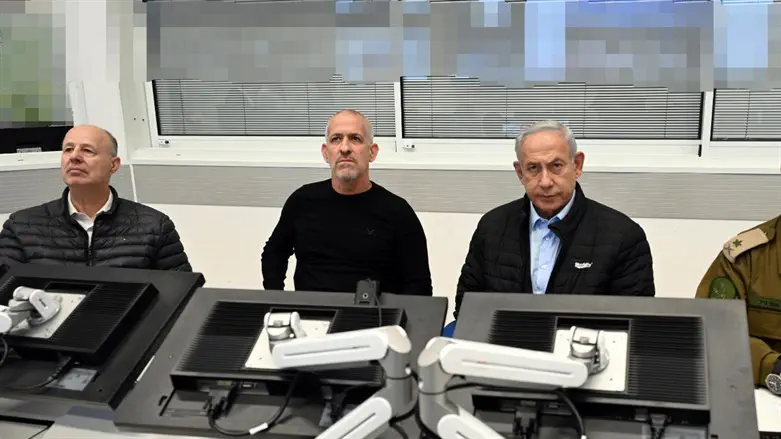 Shabak, NSC heads with Netanyahu