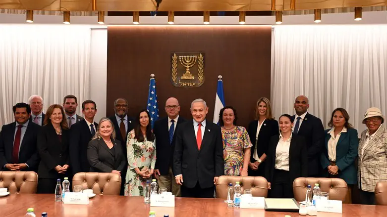 משלחת סנאטורים שהגיעה לישראל עם ראש הממשלה נתניהו