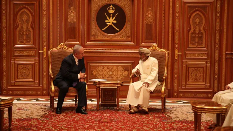Prime Minister Netanyahu with Omani Sultan Qaboos in 2018