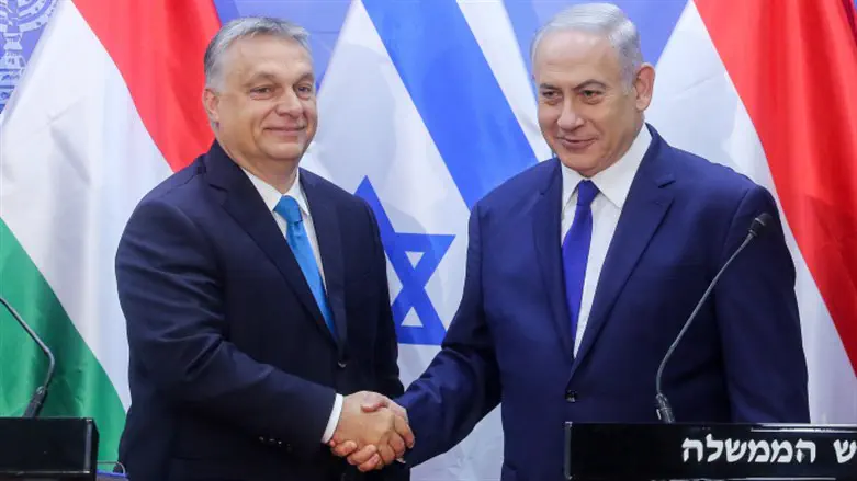  Benjamin Netanyahu and Hungarian Prime Minister Viktor Orban
