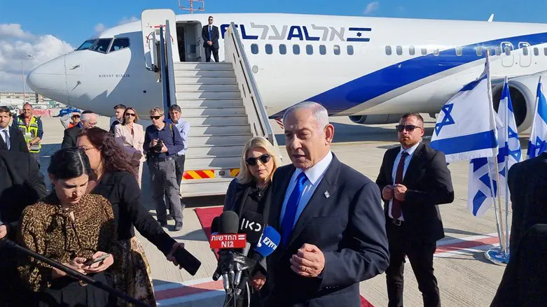 Netanyahu at Ben-Gurion Airport