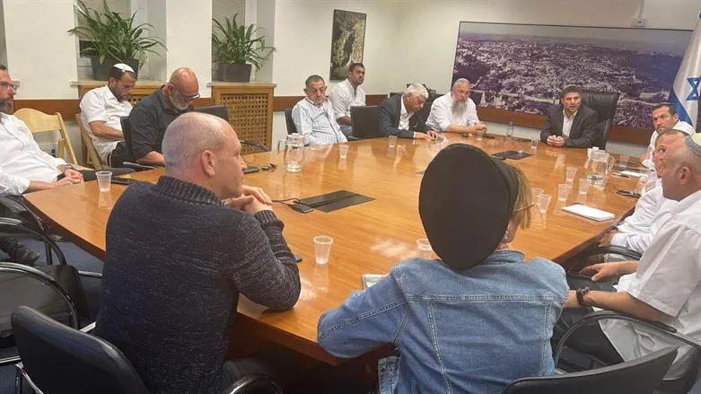 Smotrich meets Yesha mayors