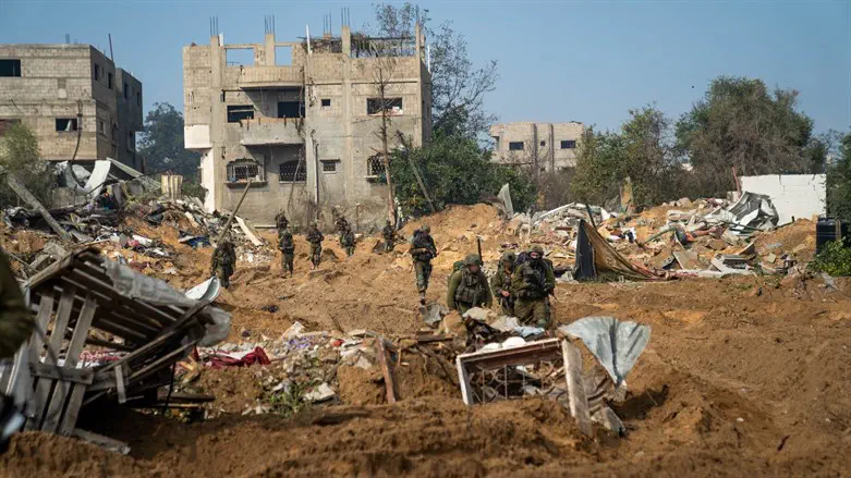 soldiers in Gaza