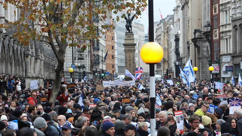 Protest against antisemitism, London