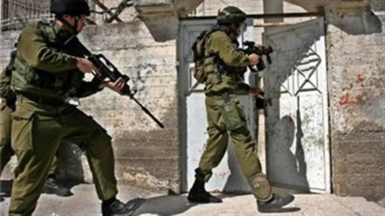 IDF patrol in Shechem