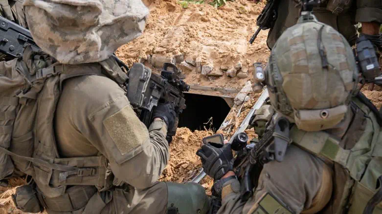 IDF soldiers near a tunnel shaft discovered in Gaza