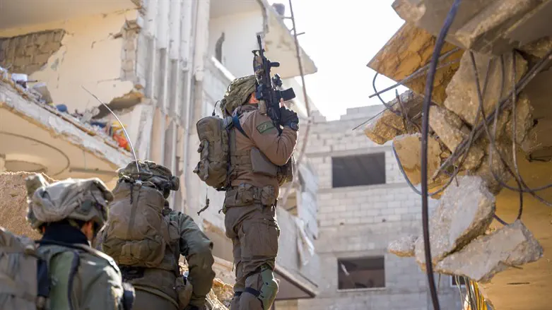 IDF forces operate in Gaza