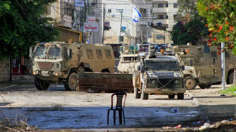 IDF APC hit by explosive in Jenin | Israel National News