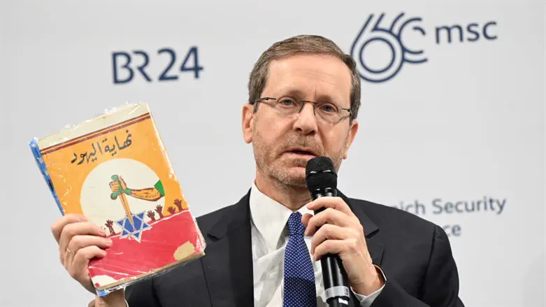 Isaac Herzog presents antisemitic book at Munich Security Conference