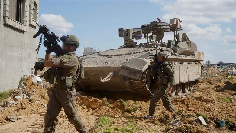 soldiers in Gaza