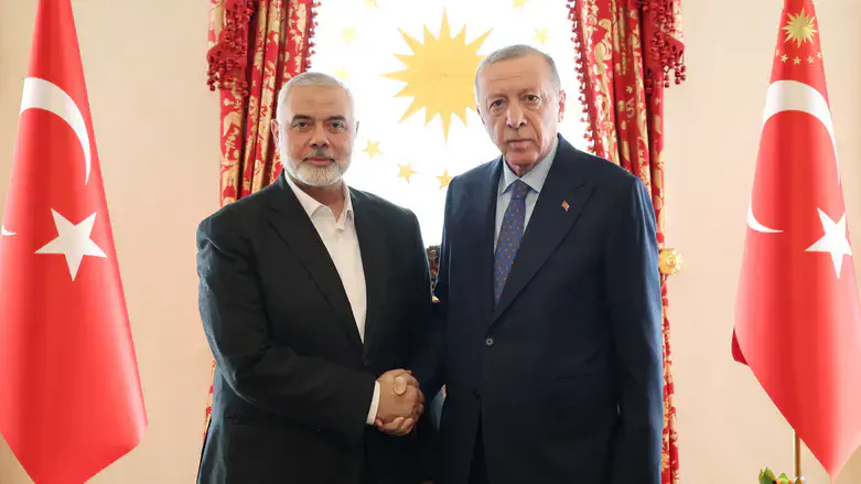 President of Turkey Erdogan with Hamas leader Haniyeh