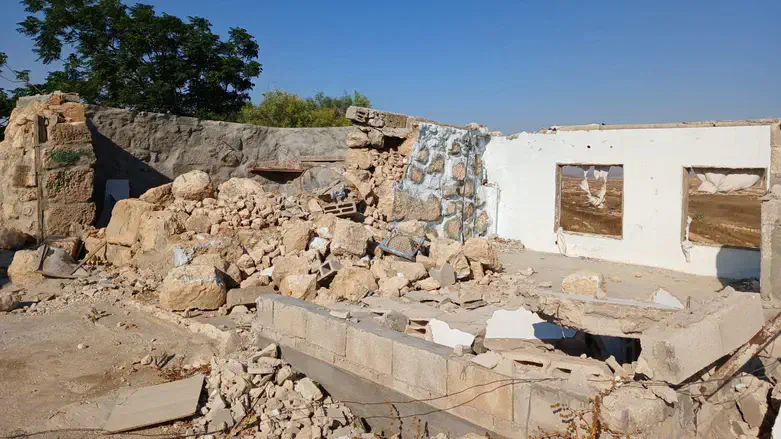 Construction in the archaeological site