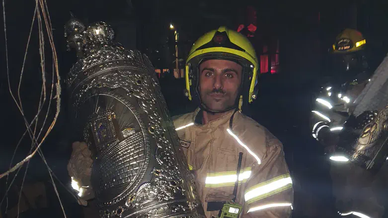 Firefighters rescue Torah scrolls from Safed synagogue