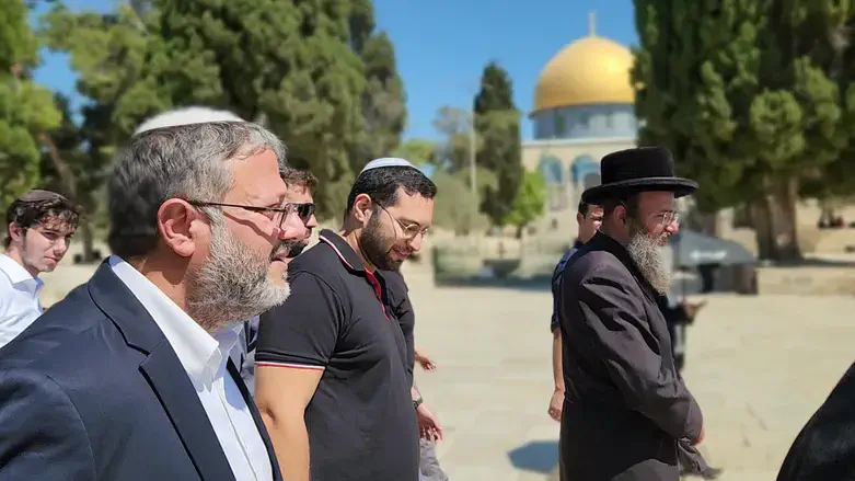 Ministers Ben-Gvir and Wasserlauf on the Temple Mount