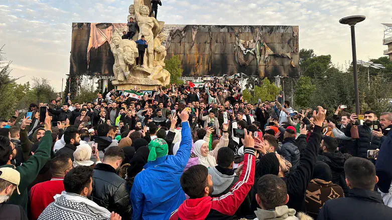 Syrians celebrate end of Assad regime