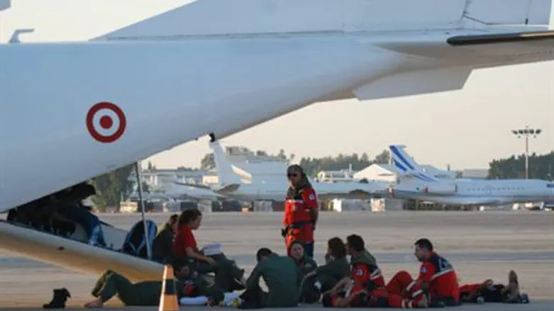 Crew of Turkish air ambulance waits for floti