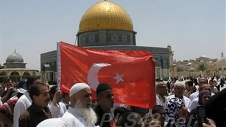 Turkish flag on Temple Mount