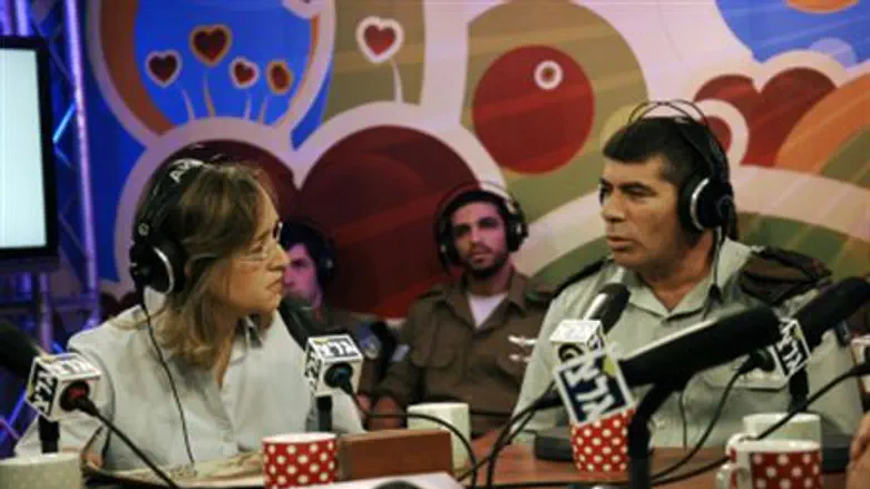 Chief of Staff in IDF Radio studio