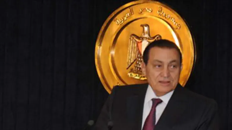 Mubarak. Protesters call for ouster.