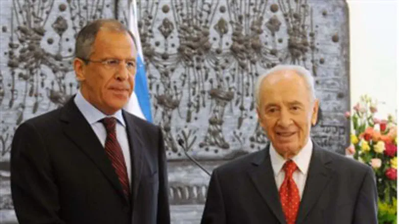 Lavrov with Israeli President Shimon Peres 