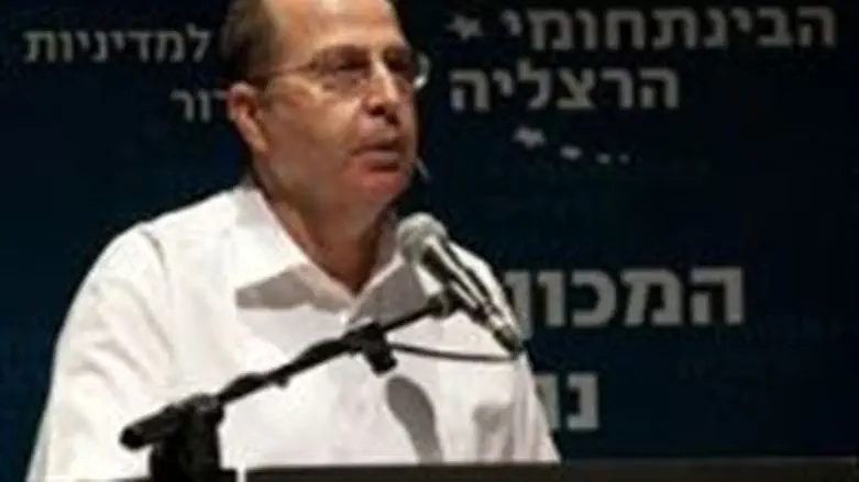 Minister Moshe Yaalon