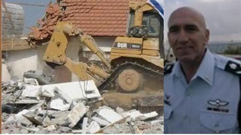 Bar-Lev and destruction of Gush Katif homes