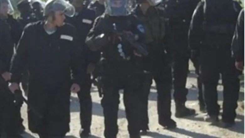 Armed police at Havat Gilad