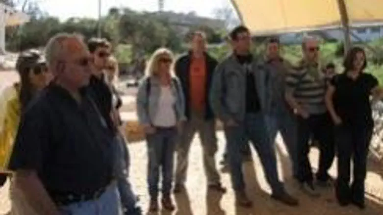 Reporters visit Samaria
