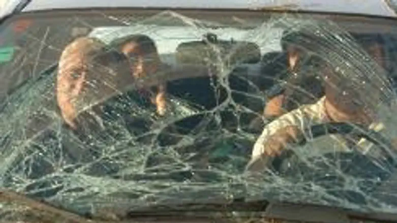Israelis returning in smashed vehicle after b
