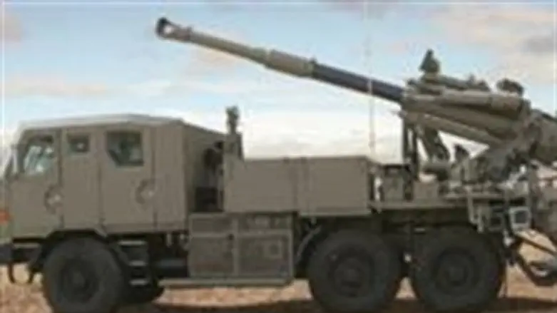 Truck-mounted IDF cannon