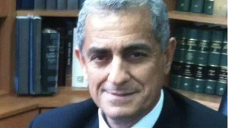 Attorney Uri Savir