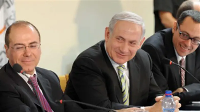 Нетаняху на встрече Кабинета министров