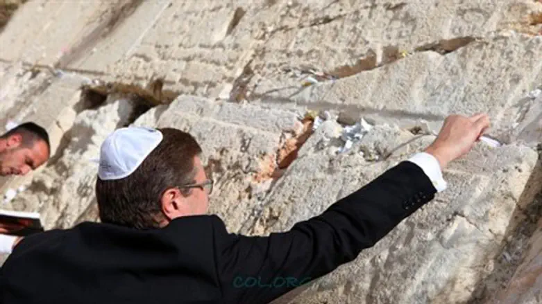 Ukraine's Foreign Minister at the Kotel