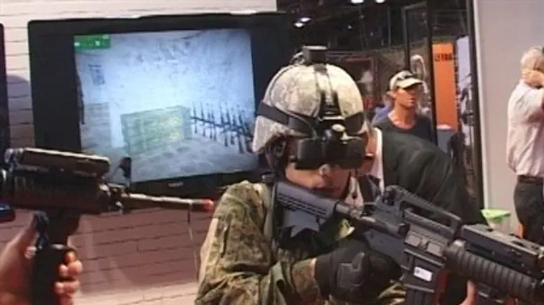 Soldiers Train Using Virtual Reality