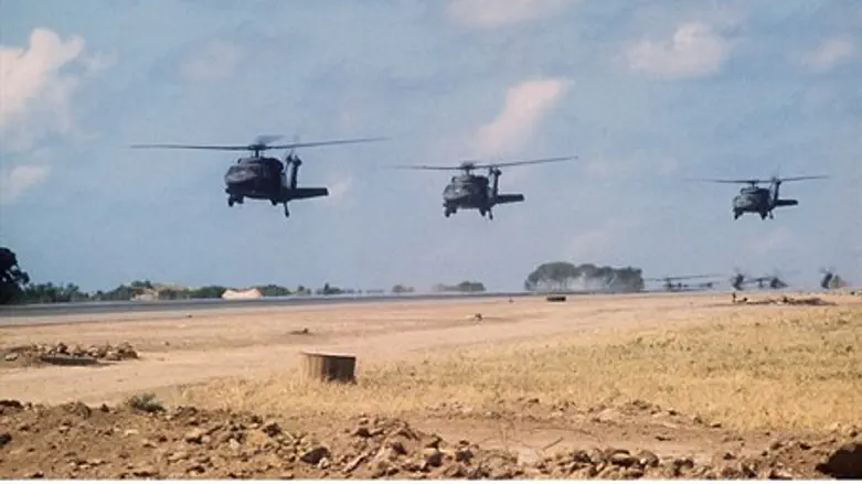 UH-60 "Blackhawk" Helicopters