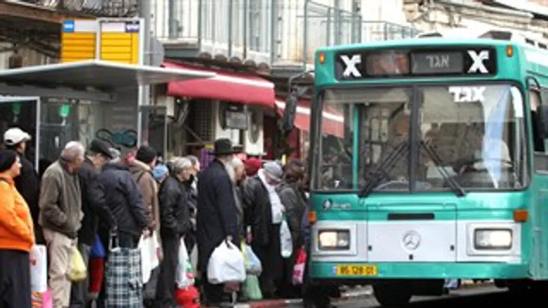 אוטובוס אגד תחבורה ציבורית