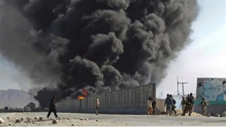 Afghani protesters set NATO fuel tank on fire
