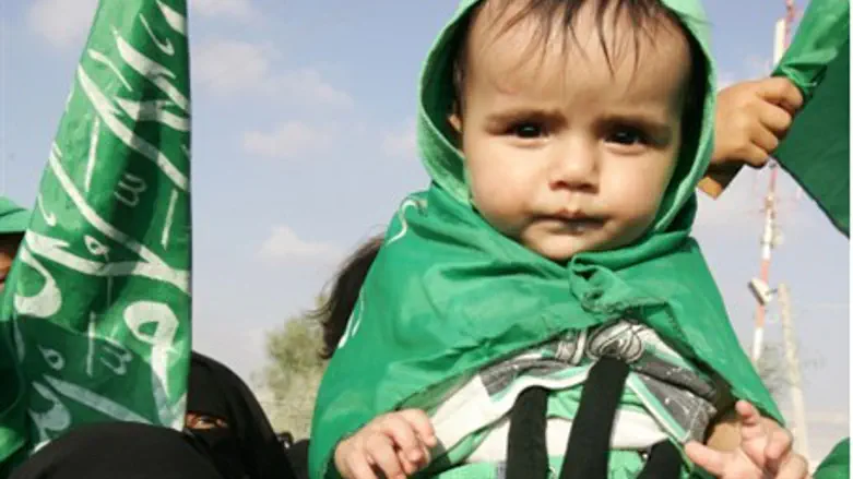 Child at Hamas rally in Gaza